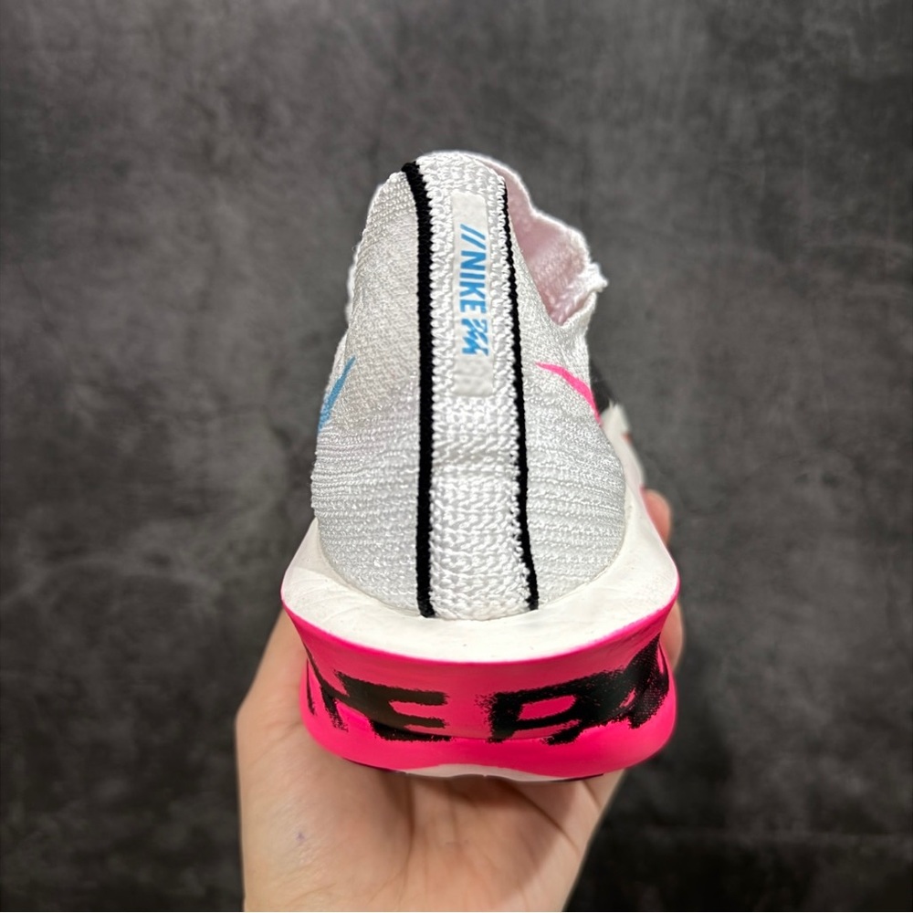 Nike Air Zoom Alphafly NEXT %3 - Picture 2 of 9